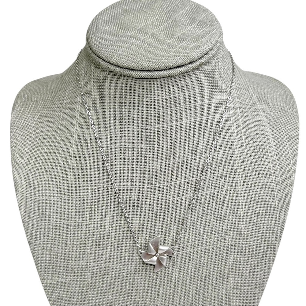 Bright Silver Tone Dainty Pinwheel Whirligig Charm Cable Chain Necklace